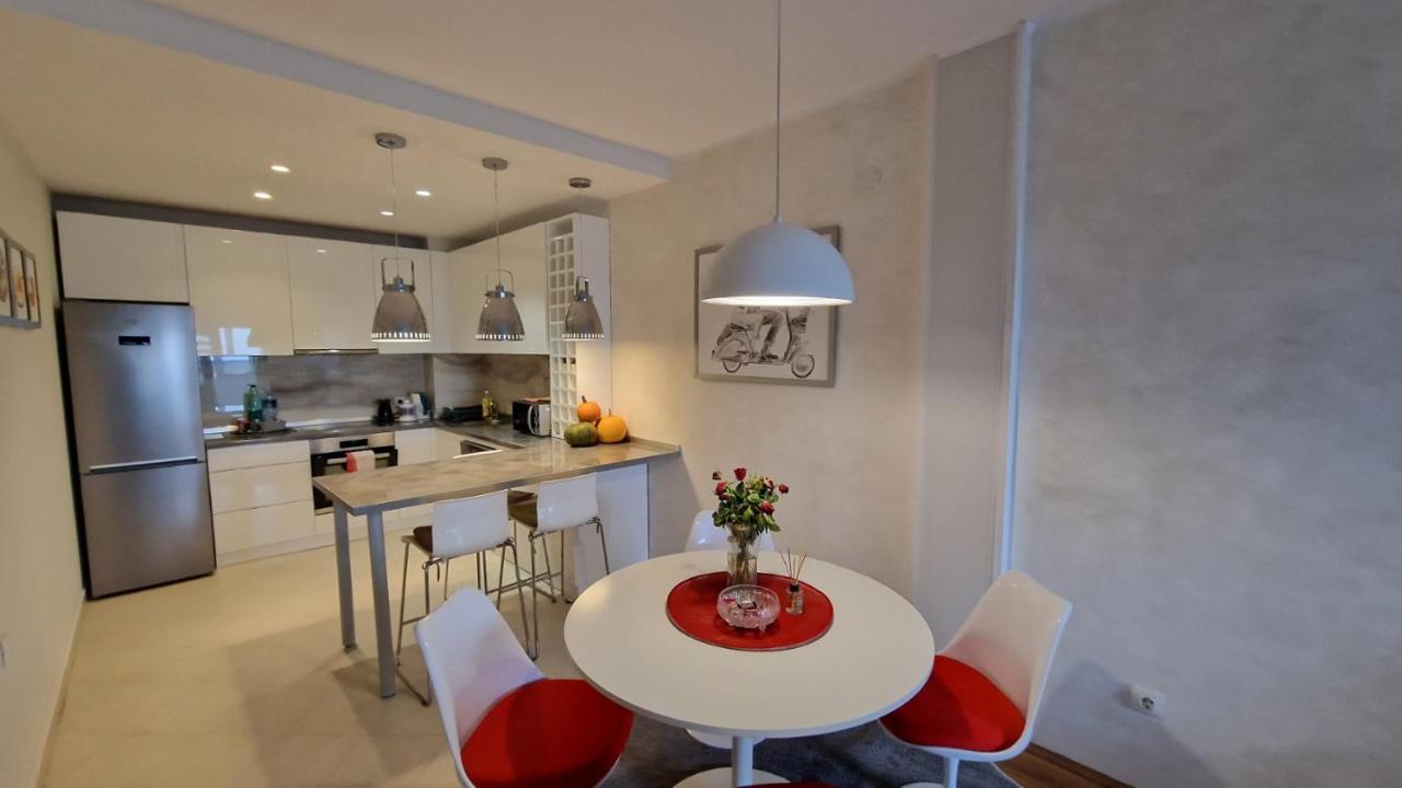 Lux Apartman Ava Kikinda Exterior photo